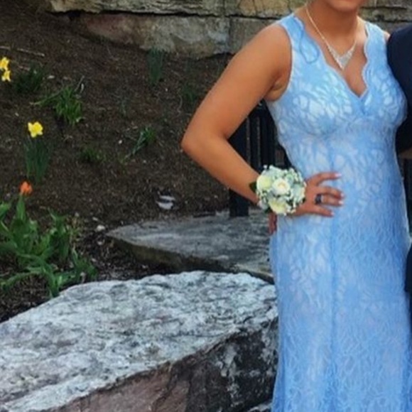 Long, baby blue lace dress with a V cut neck line! - Picture 2 of 2